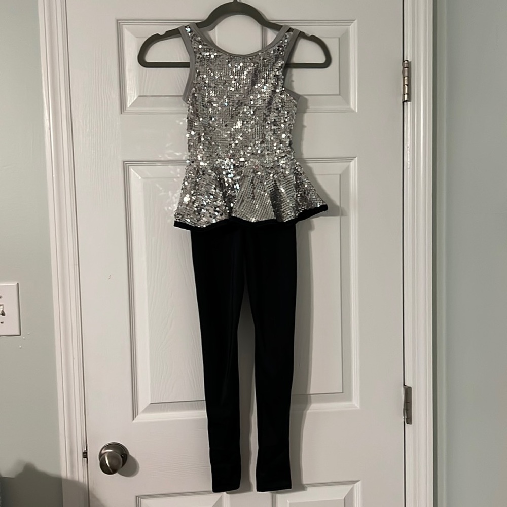 3/$12 Girls Silver Sequin Dance Costume
